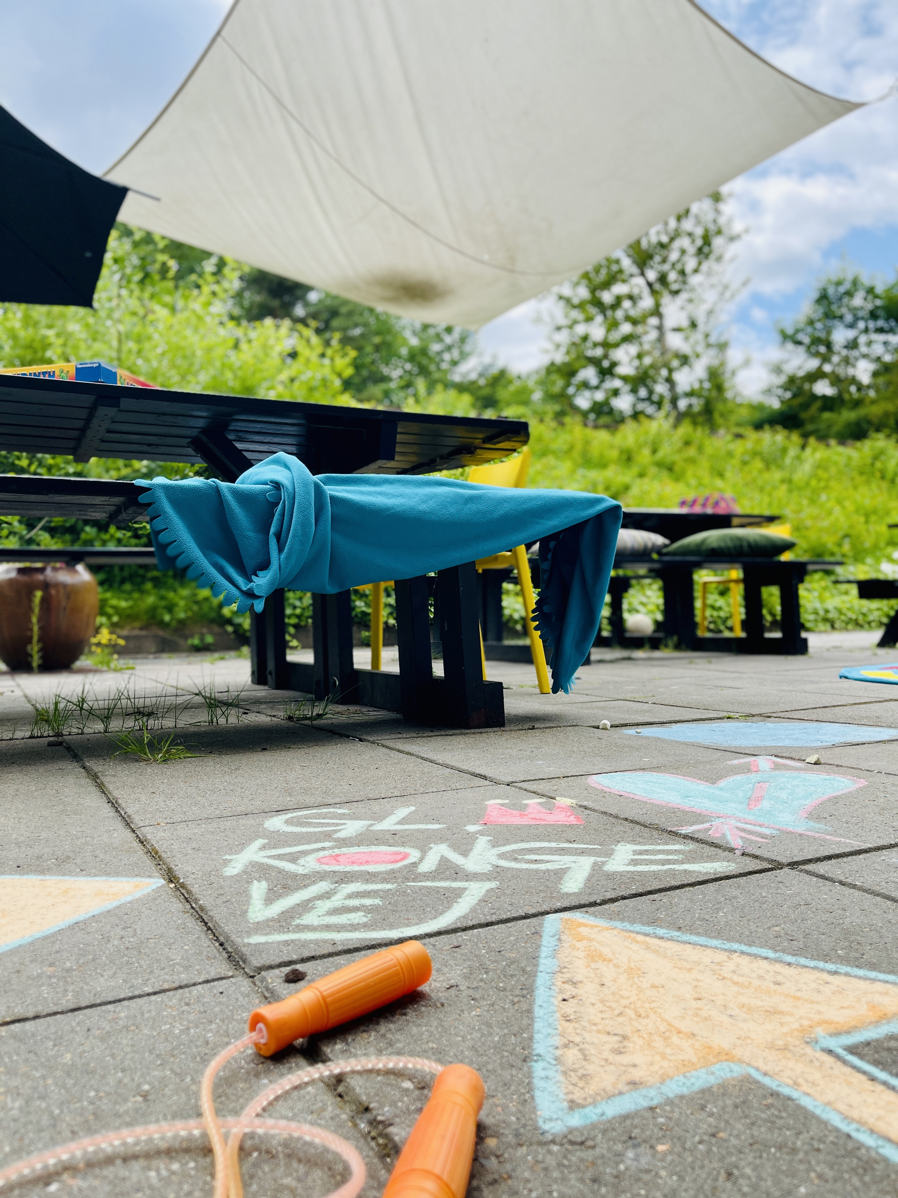 kridttegninger på fliser